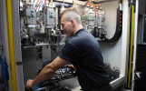 Verfahrensmechaniker bereiten Rohstoffe und Rohmassen für die Produktion vor